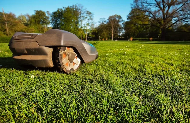 A side-by-side comparison of two patches of lawn, one cut by a traditional mower (uneven and slightly ragged) and the other cut by a robot lawn mower (perfectly even and precise).