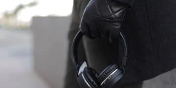 Top 5 Noise-Canceling Headphones 2025: Expert Review - Cover Image