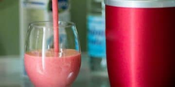 2025 Blender Showdown: Find the Perfect Smoothie Maker! - Cover Image